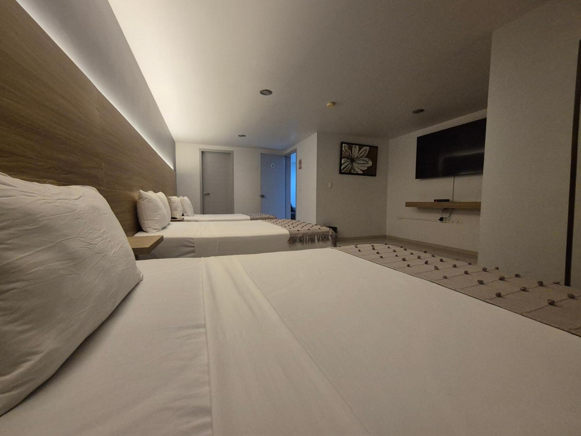 Hotel Casa Galeana Centro Con Estacionamiento Privado Aguascalientes Esterno foto